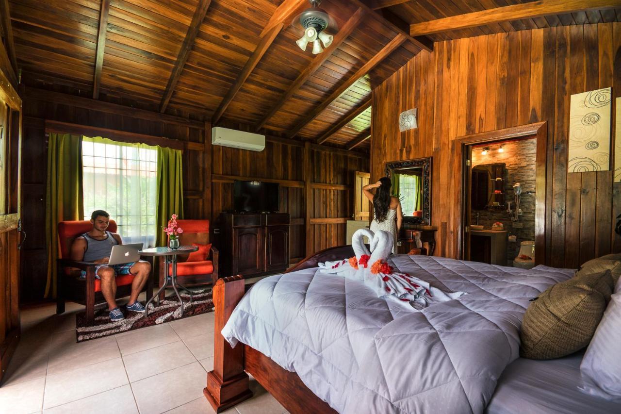 Hotel Rancho Cerro Azul La Fortuna Екстериор снимка