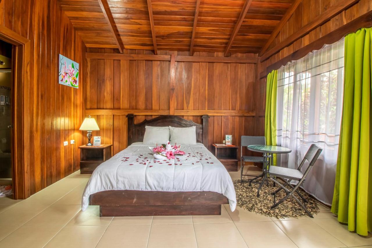 Hotel Rancho Cerro Azul La Fortuna Екстериор снимка