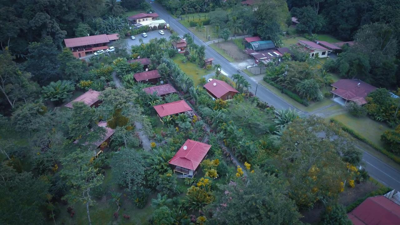 Hotel Rancho Cerro Azul La Fortuna Екстериор снимка