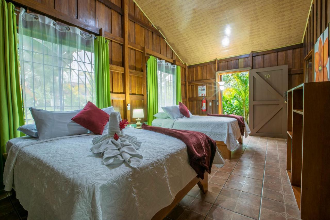 Hotel Rancho Cerro Azul La Fortuna Екстериор снимка
